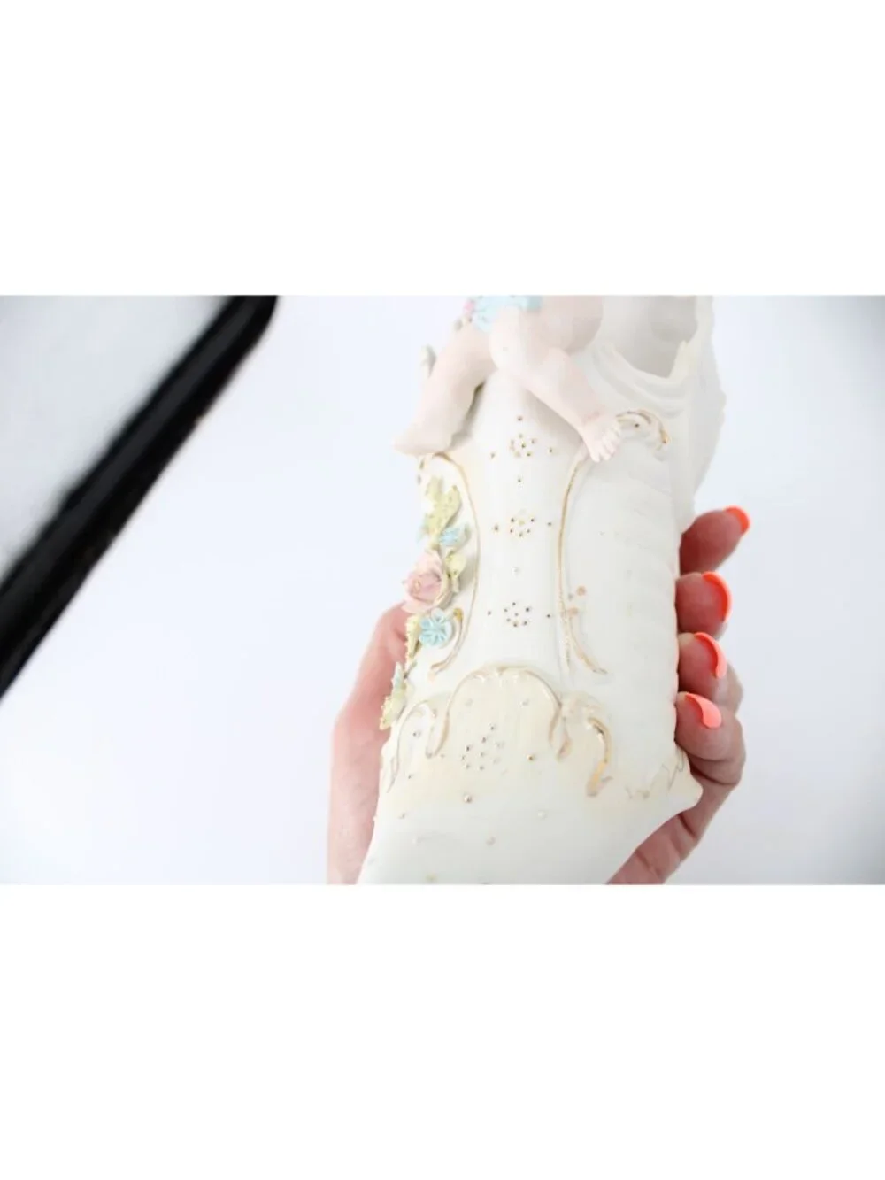 Bisque Slip Vase Cherubs Shoe Vintage 94705